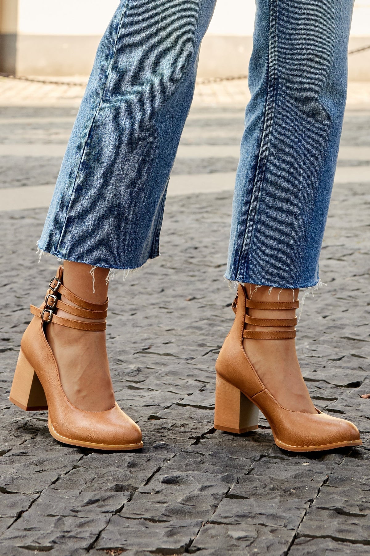 Sandalias Lisas Tira al Tobillo WESS