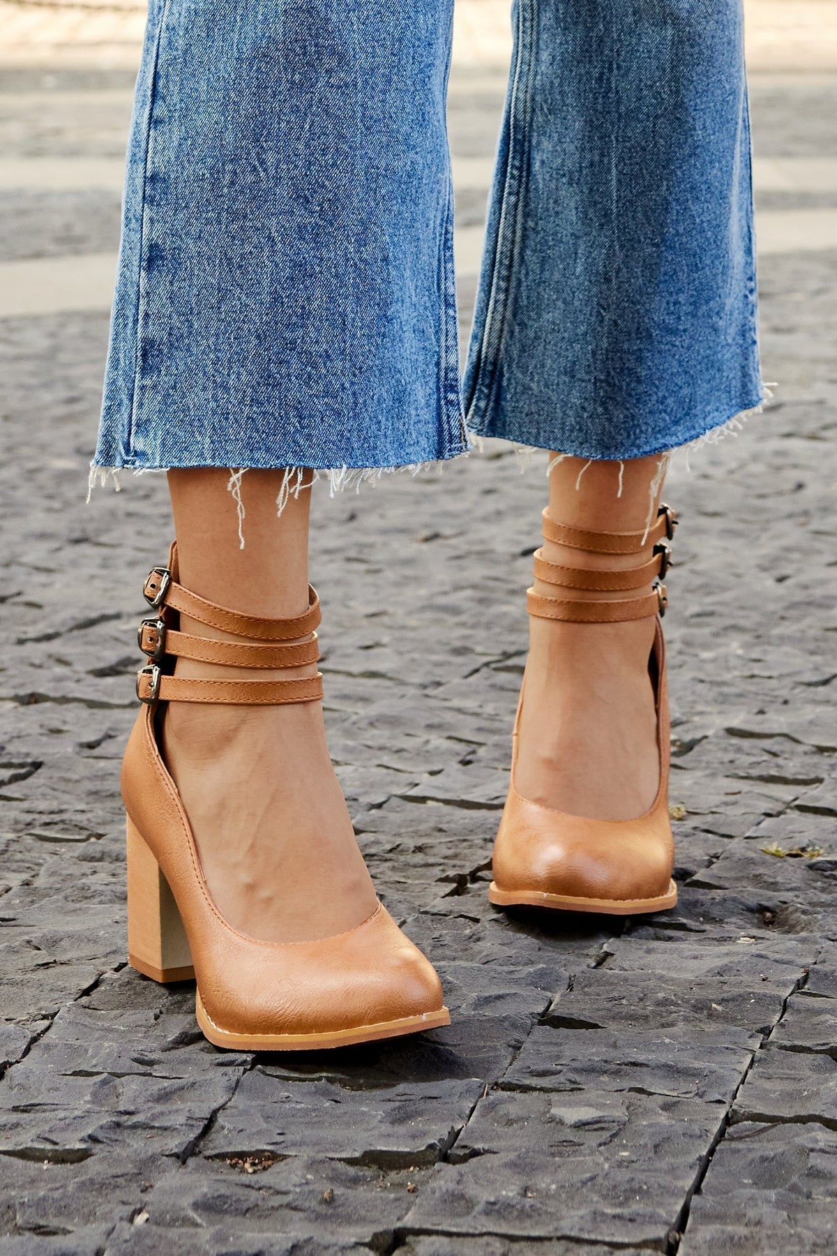 Sandalias Lisas Tira al Tobillo WESS