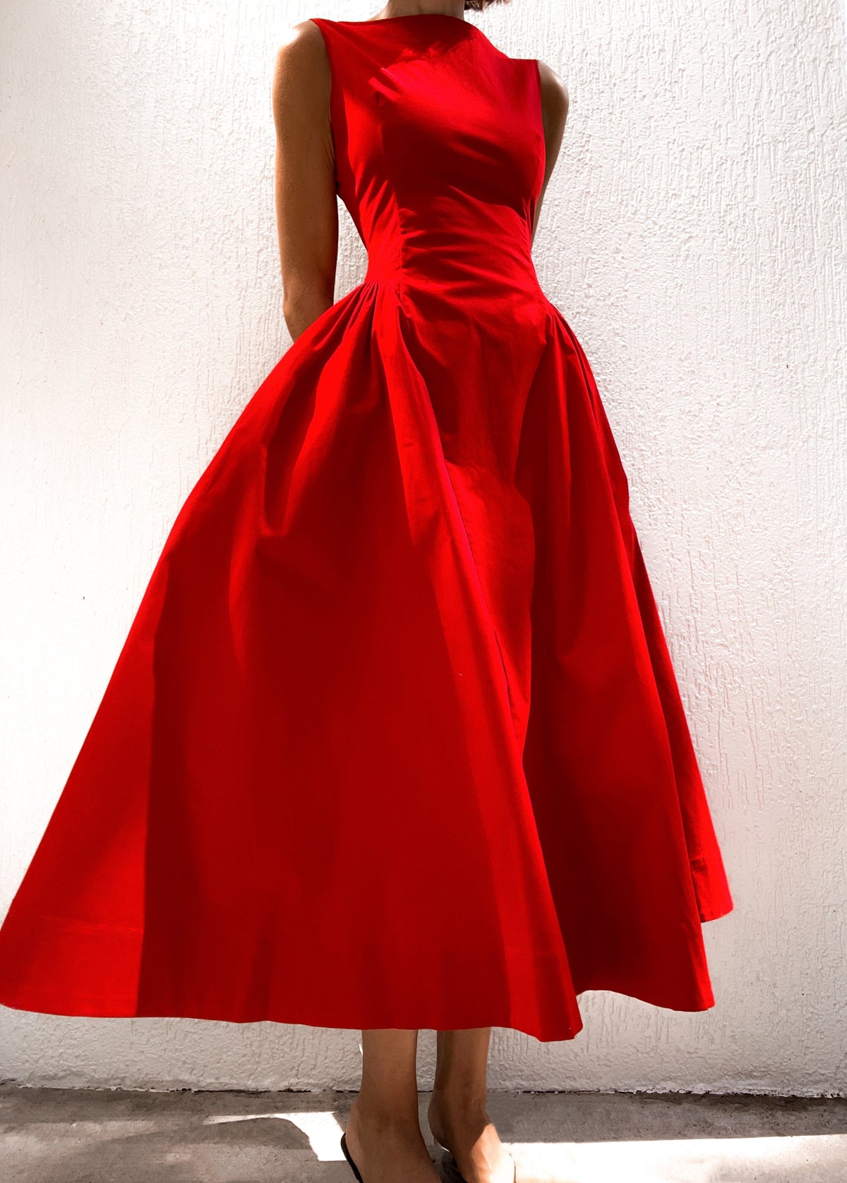Vestido Loreto Elegancia eterna en rojo WESS