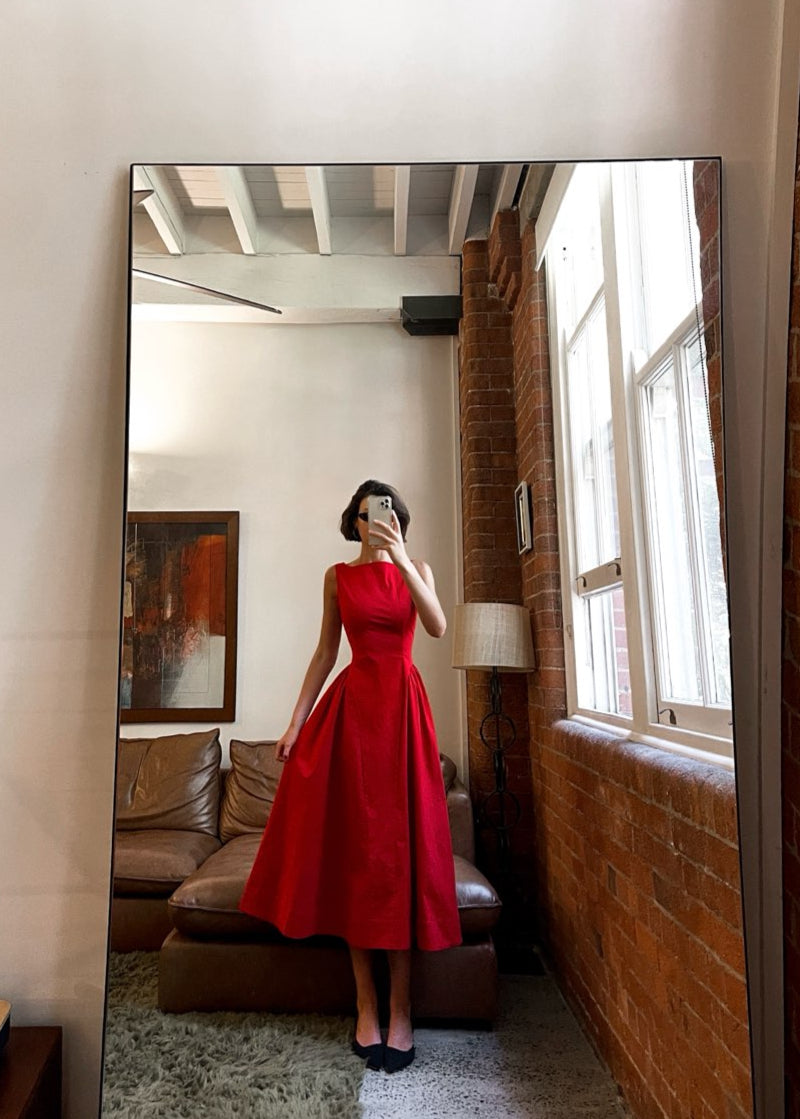 Vestido Loreto Elegancia eterna en rojo WESS