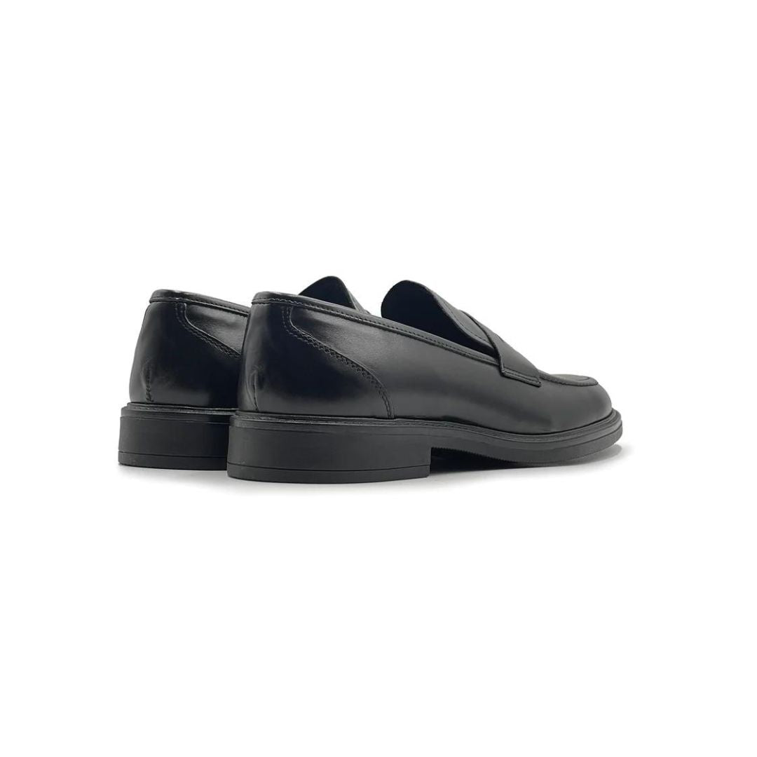 Mateo – Zapato Loafer Clásico y Elegante