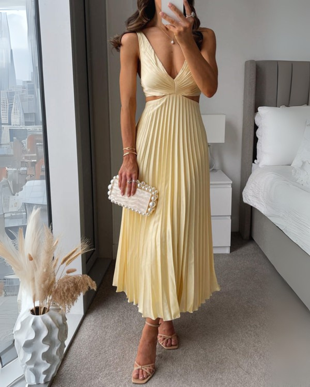 Vestido Beatriz™ | Radiant Twist: Elegância Radiante para Brilhar