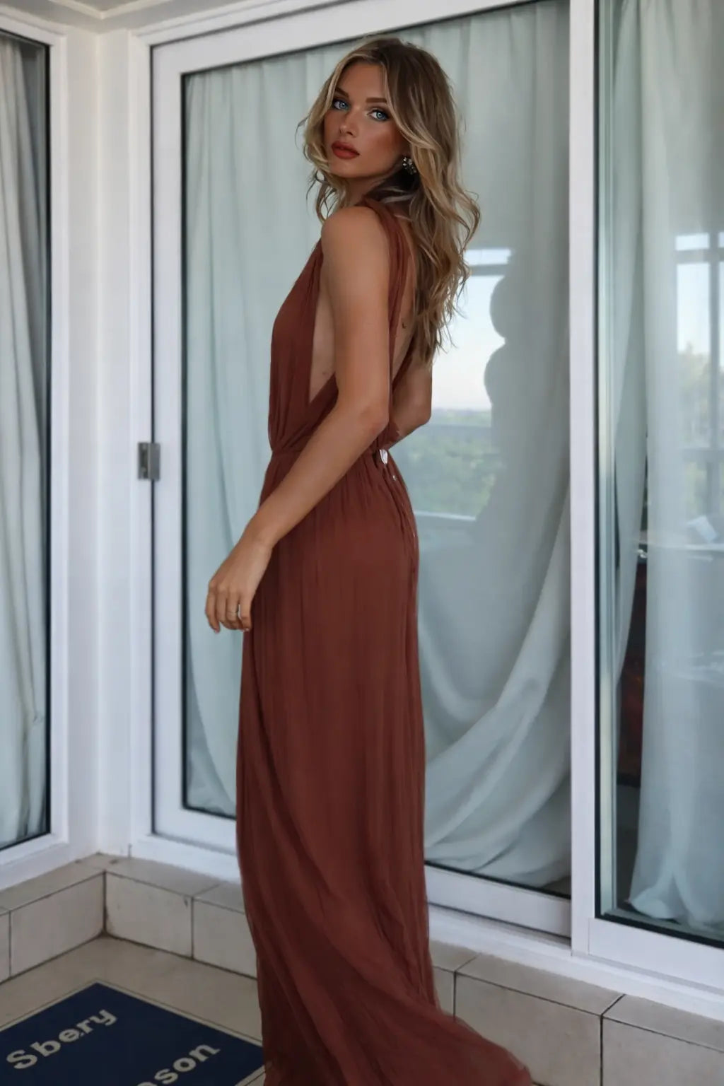 Vestido Selma™ | Elegancia minimalista que realza tu silueta con facilidad