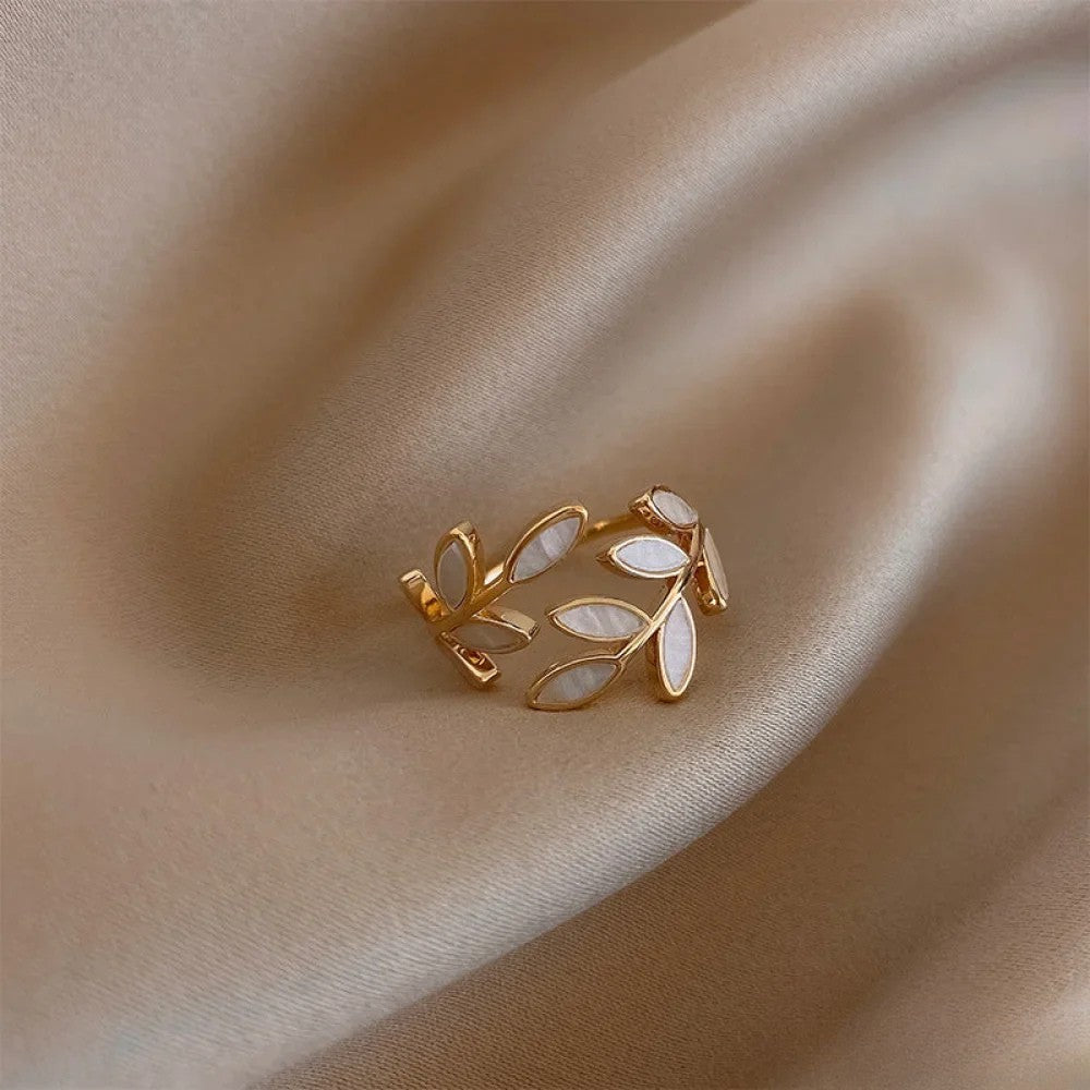 Issabeau Anillo Ajustable de Hojas WESS