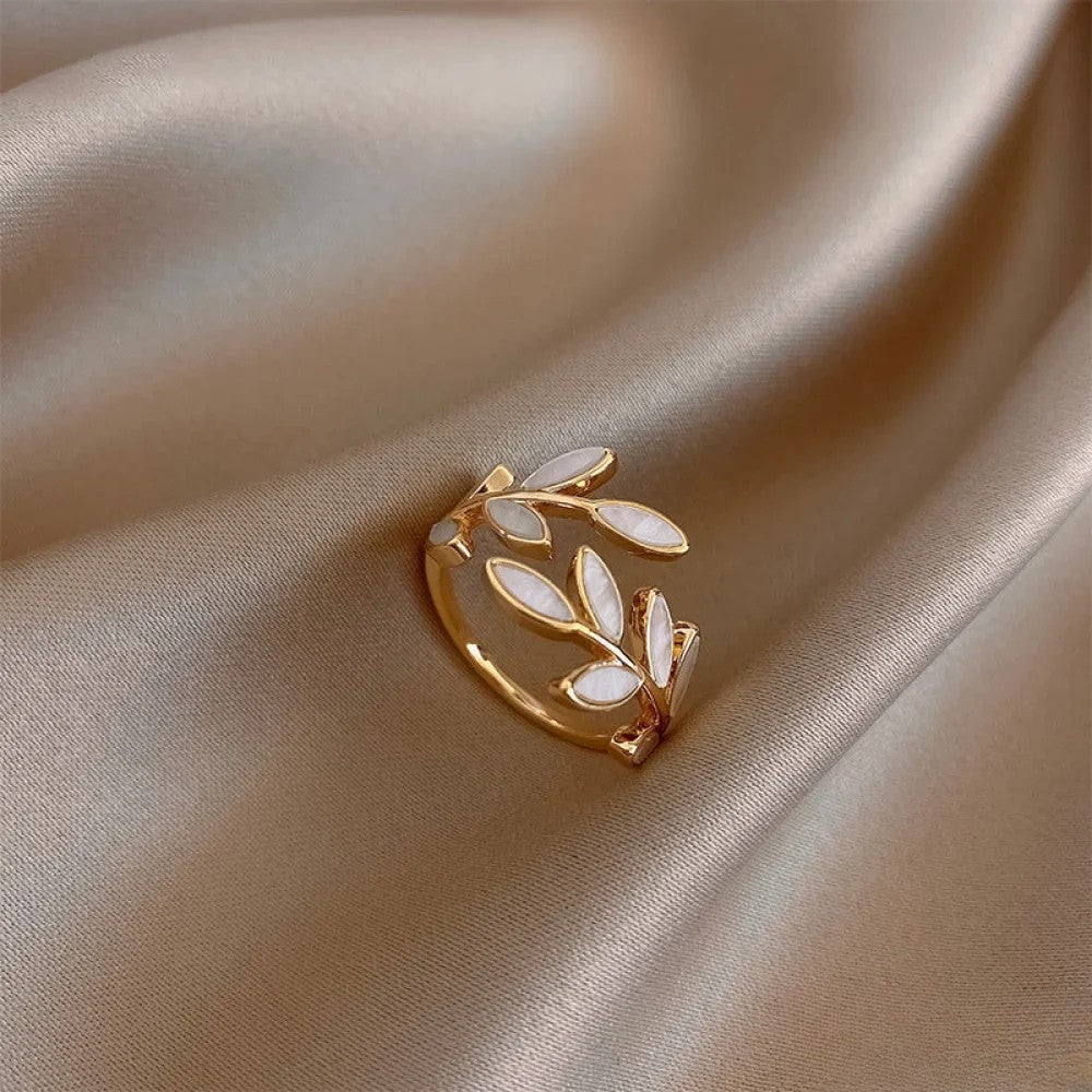 Issabeau Anillo Ajustable de Hojas WESS